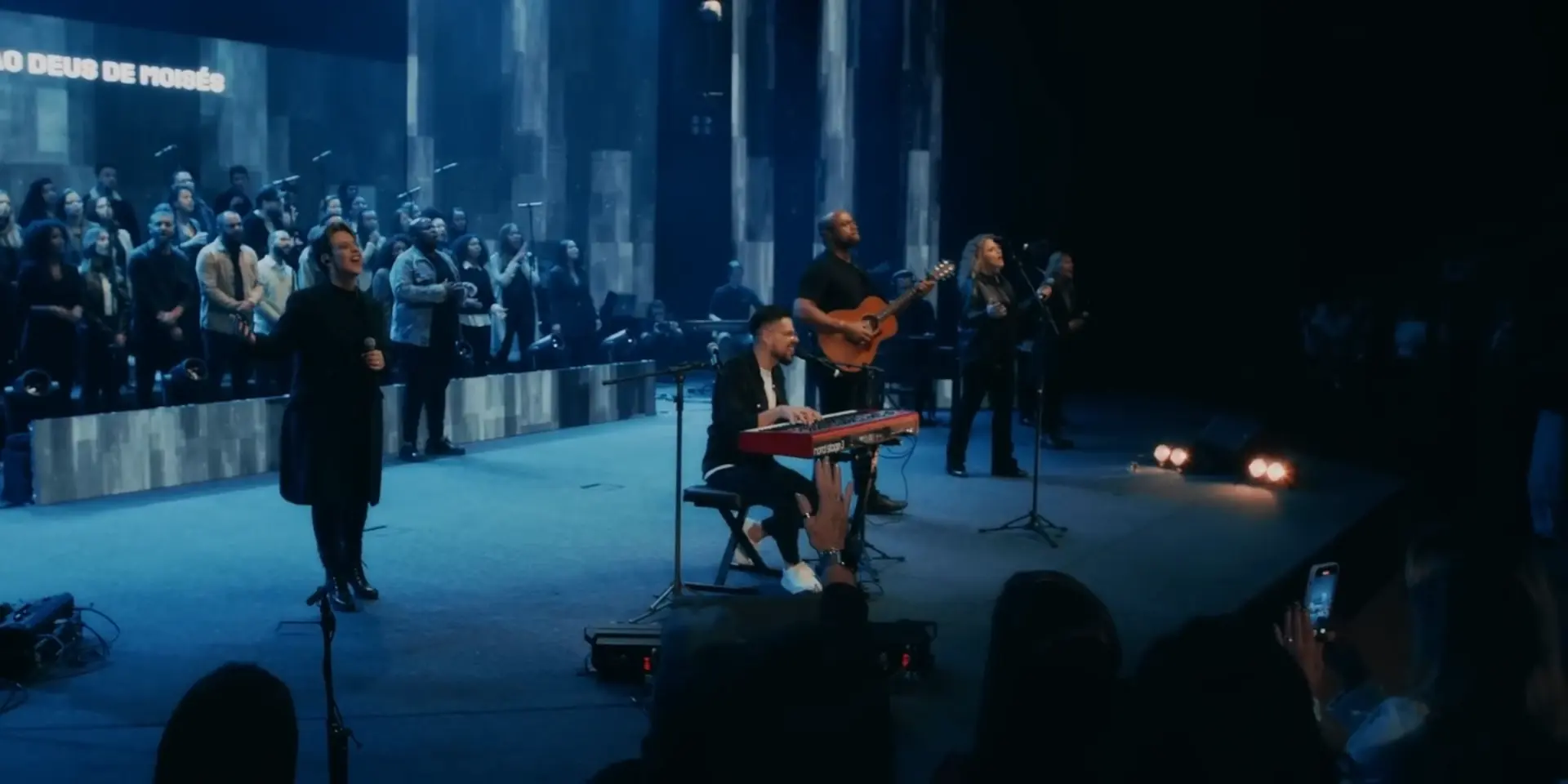Diego Perensin em apresentação ao vivo